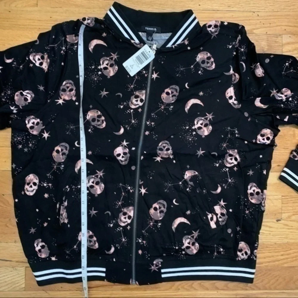 NWT Torrid size 2 Star skull bomber jacket